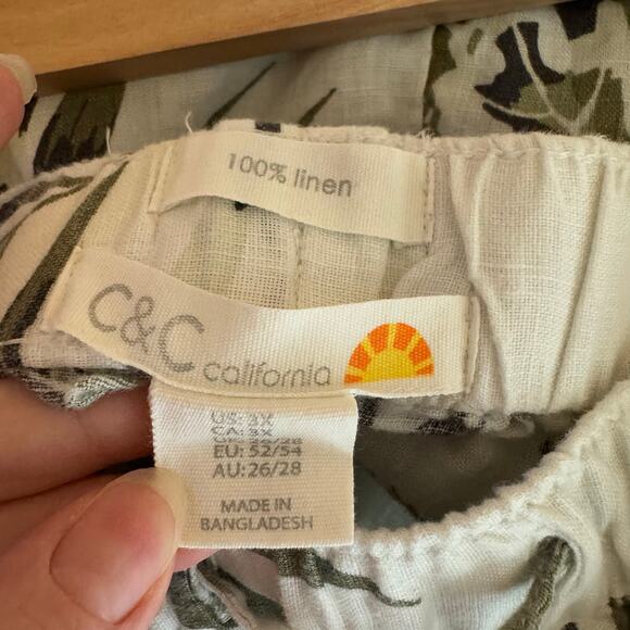 C&C California Womens 100% Linen Leaf Print Pull On Shorts Sz 3X Lightweight - Picture 7 of 11